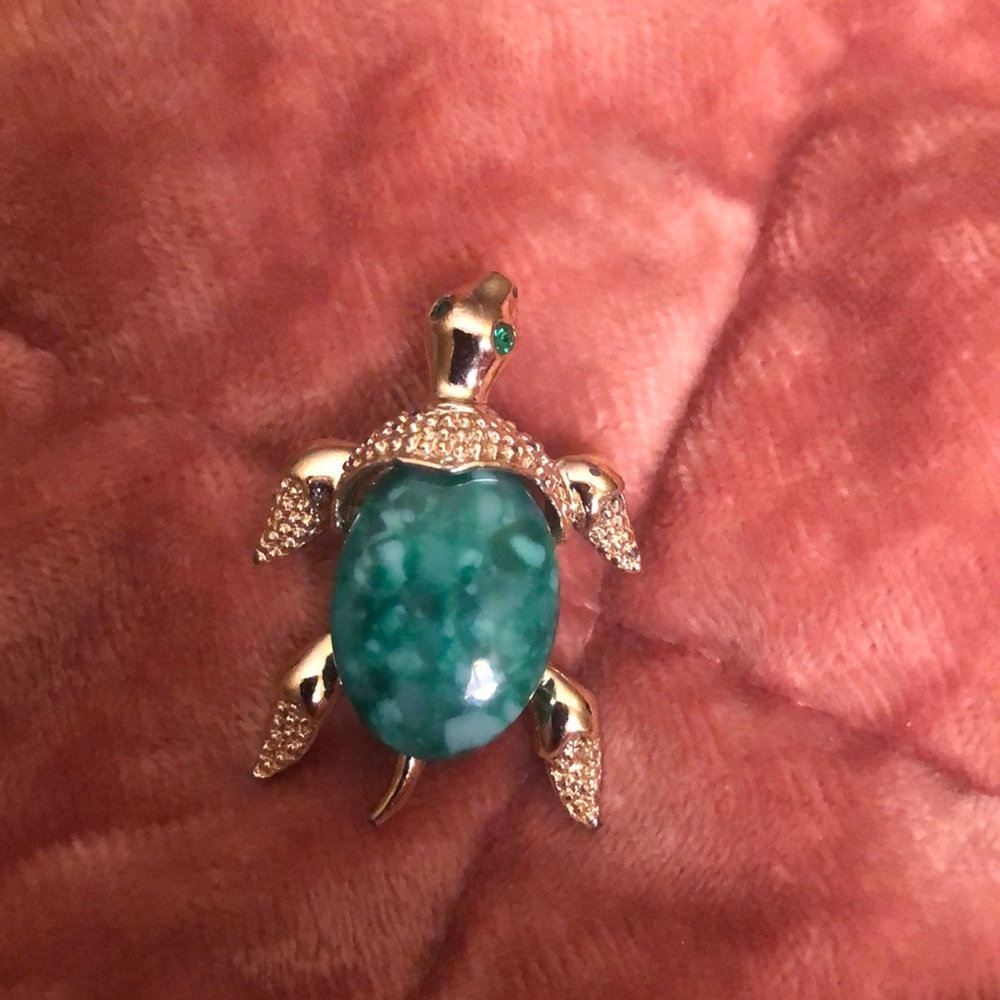 Gerry Turtle Brooch